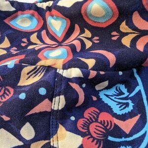 Lularoe Women's blue flower Leggings